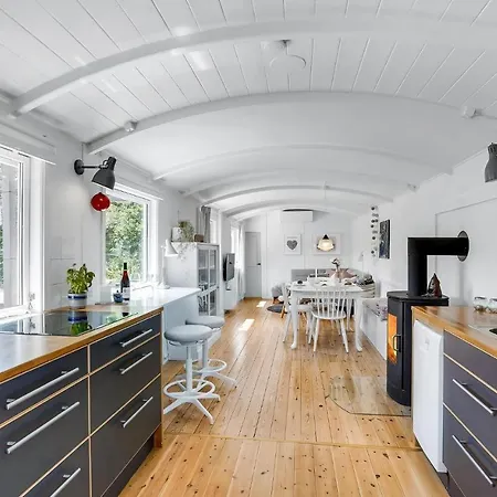 In Rdby With 2 Bedrooms And Wifi 2 بيت للعطل Rødby
