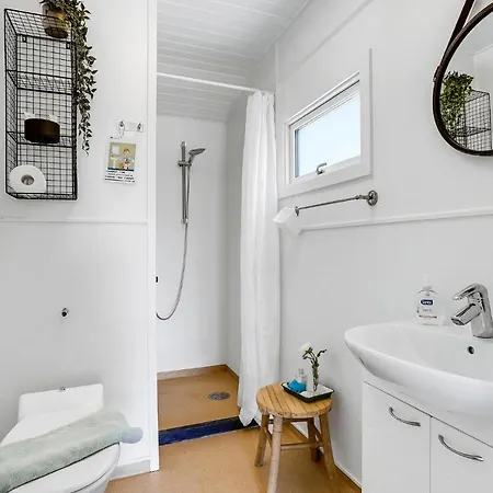 In Rdby With 2 Bedrooms And Wifi 2 بيت للعطل *